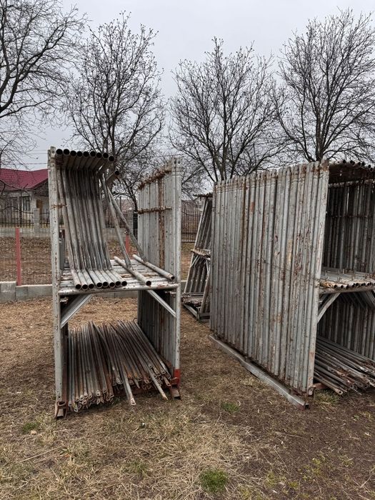 Schela metalica italiană