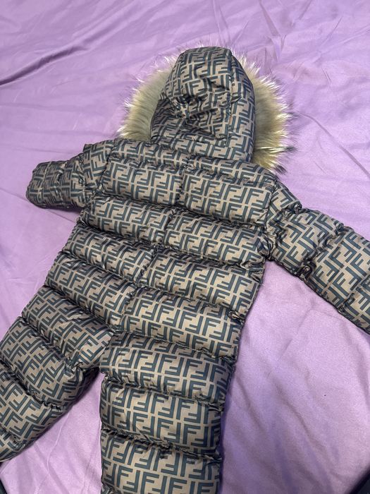 Combinizon 6-9 luni FENDI