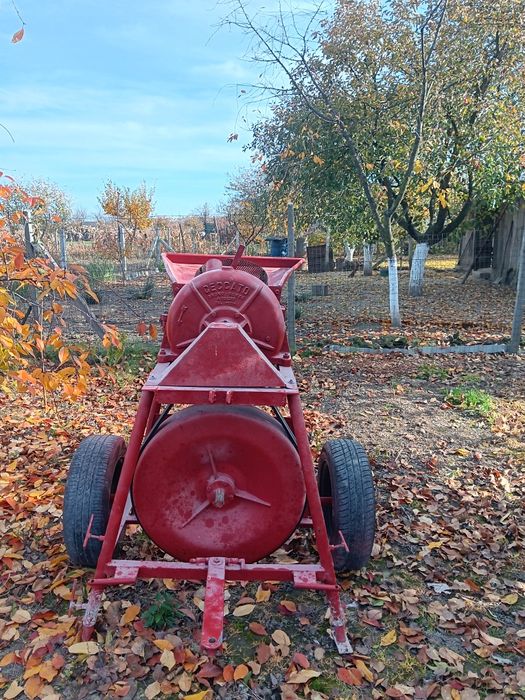 Moară cereale acționata la cardan