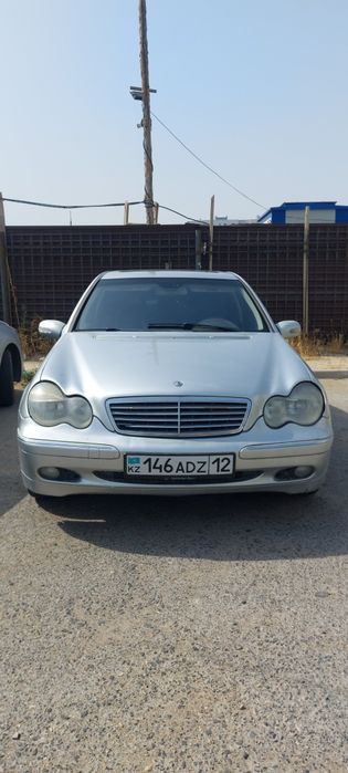 Мерседес Бенц С240, год 2002