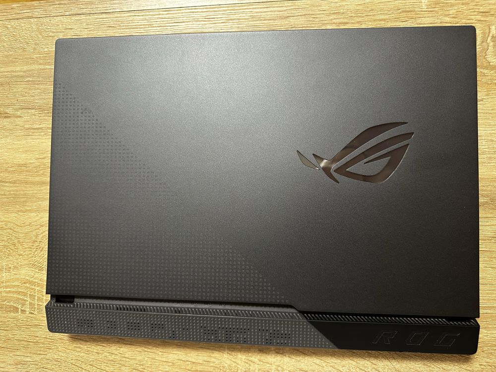 Laptop Asus rog strix