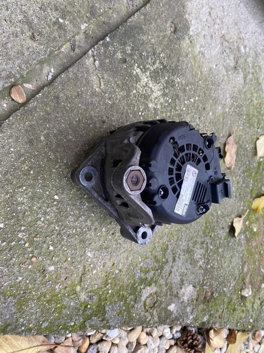 Alternator BMW E90 320d N47 (177CP) – Valeo 14V 180A, original
