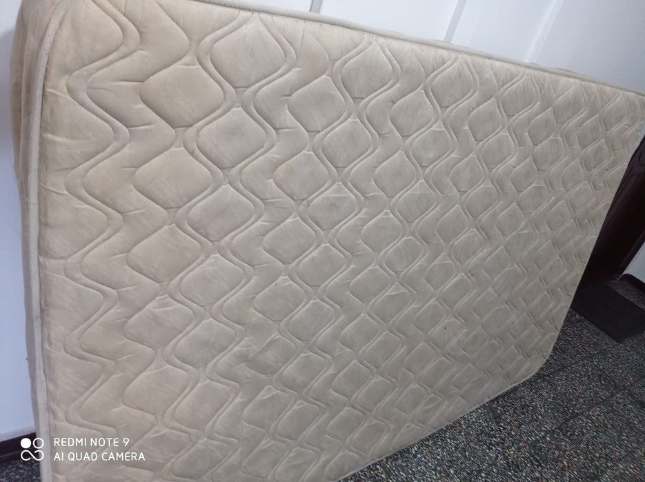 Oferta saltea cu arcuri 1,40X2m la 150 lei