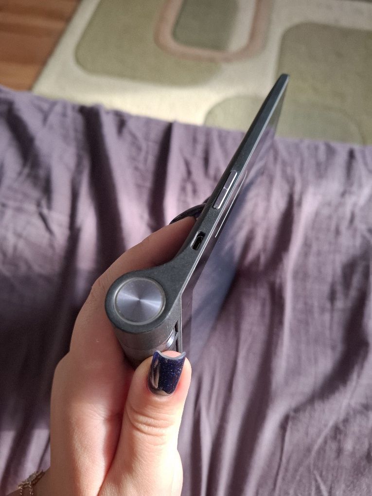 Lenovo YOGA Tab 3