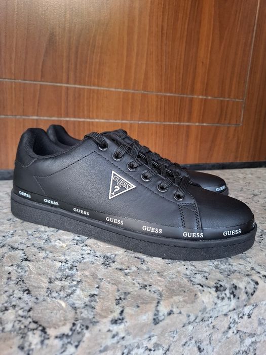 Guess обувки нови
