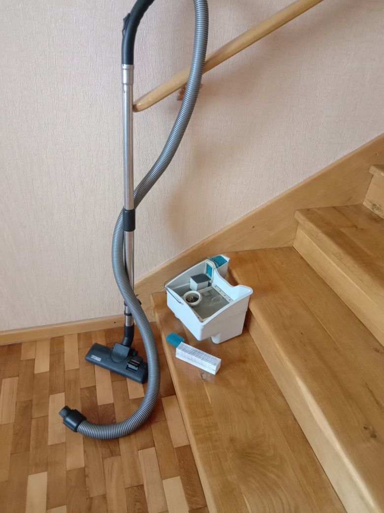 Продам пылесос Томас на запчасти