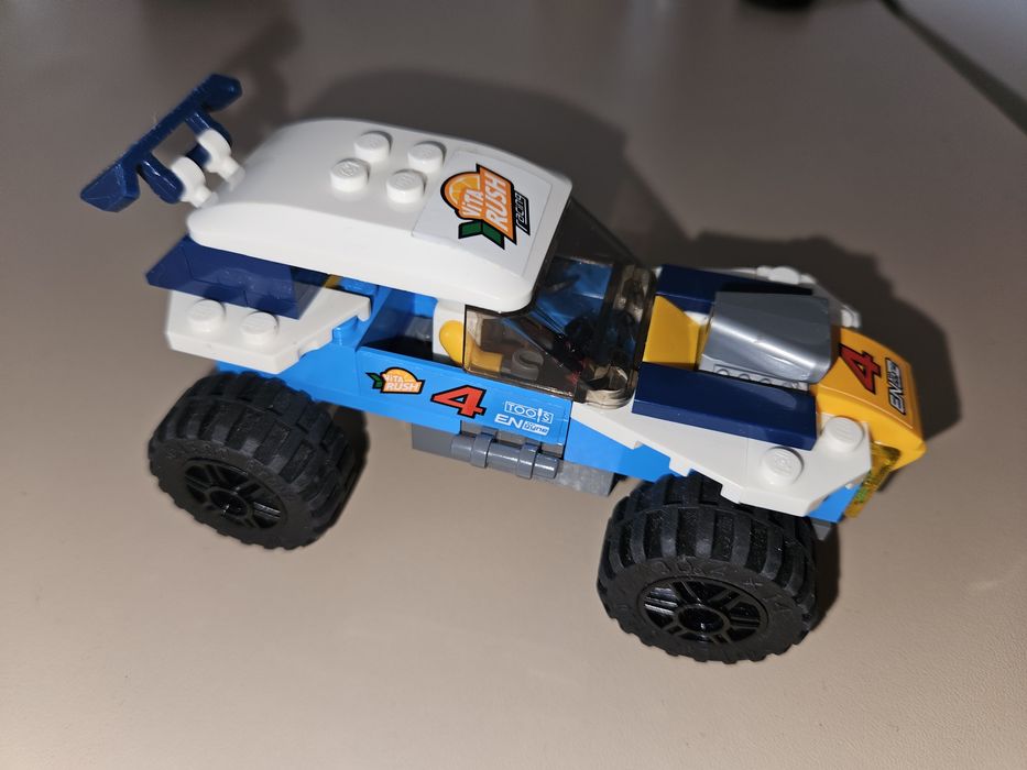 Lego city Mașină de raliu și Lego City Surfer