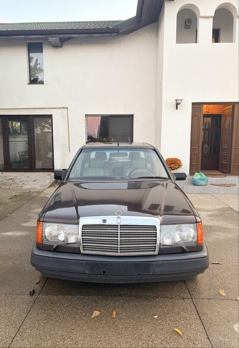Mercedes-Benz E260 4MATIC (W124) – 1988