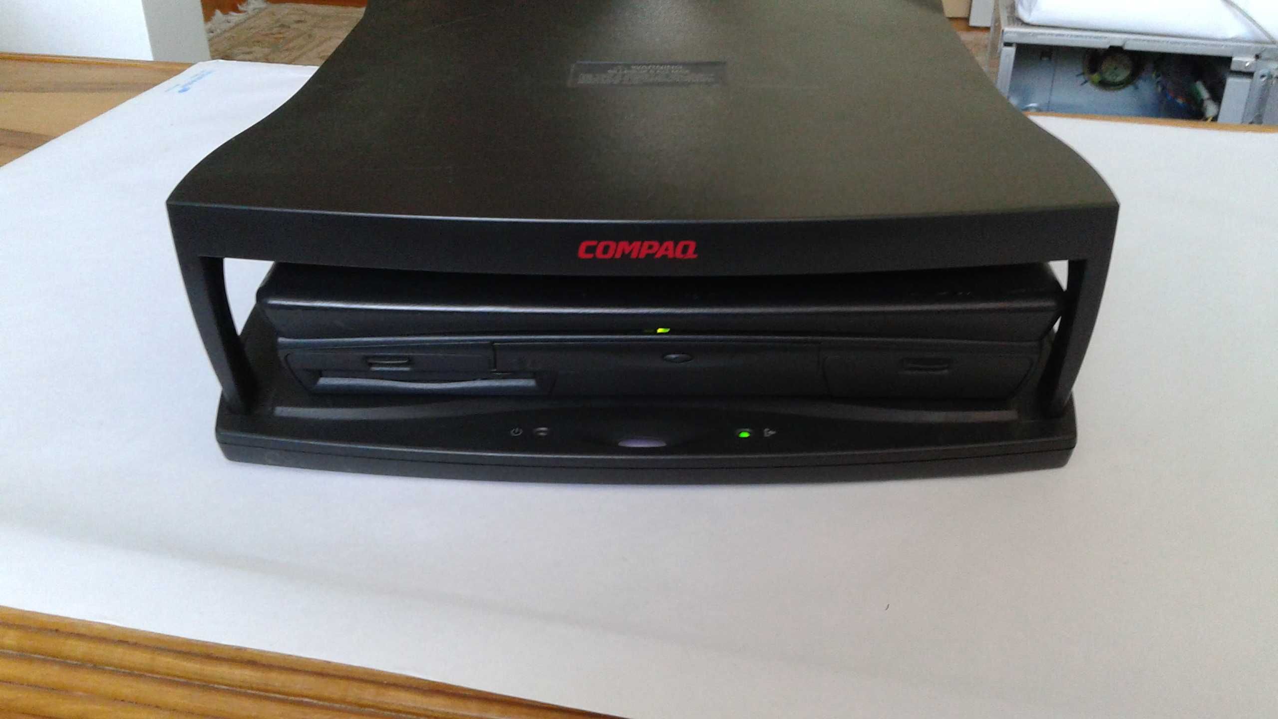 Pentru Adevaratii Colectionari, un vintage, Compaq Armada 1750 WinNT