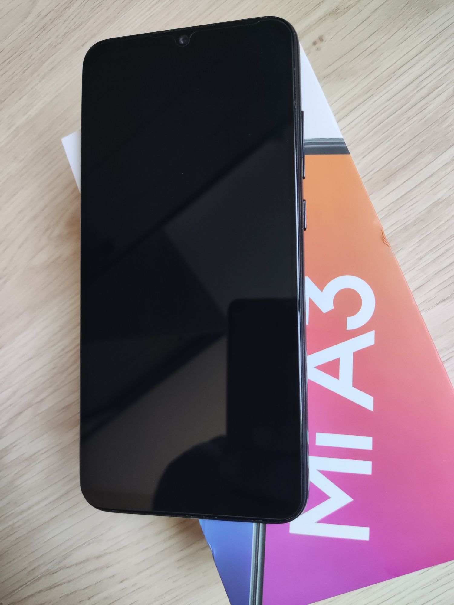 Xiaomi Mi A3 4/64 Gb, grey - изключително запазен