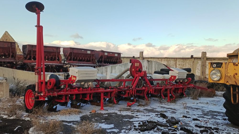 Сеялка веста 8 состояние хорошое