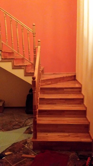 Producător - Scara interioara Lemn MASIV, scari, trepte, placare