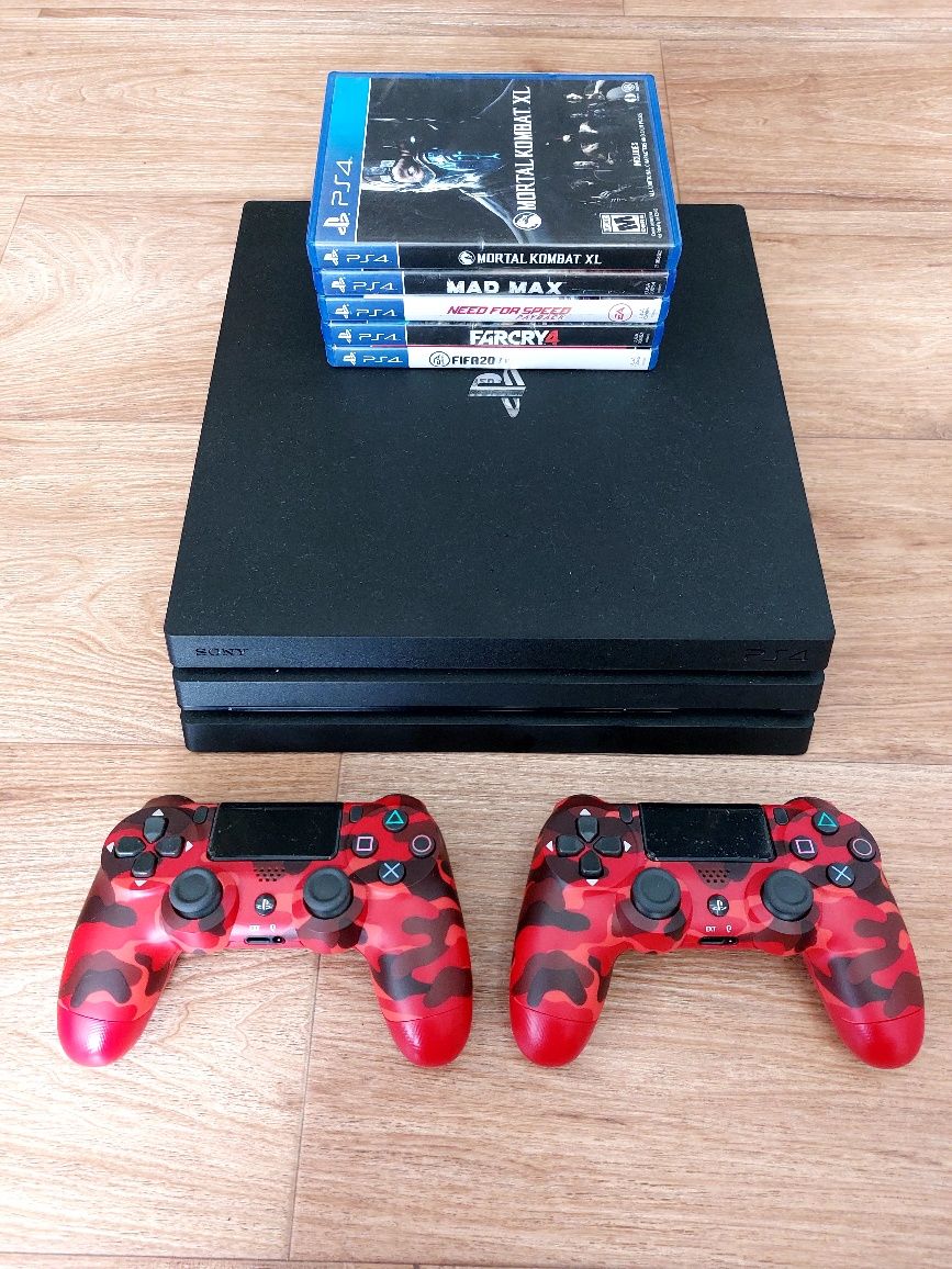 Продам PS4 pro с играми