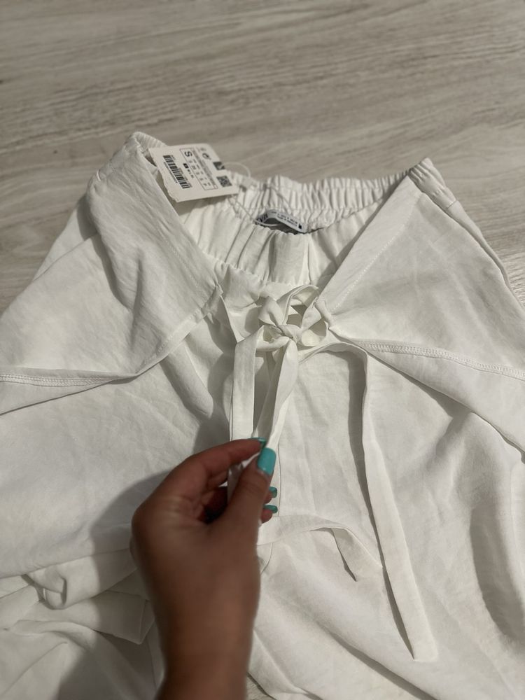 Pantaloni pareo Zara