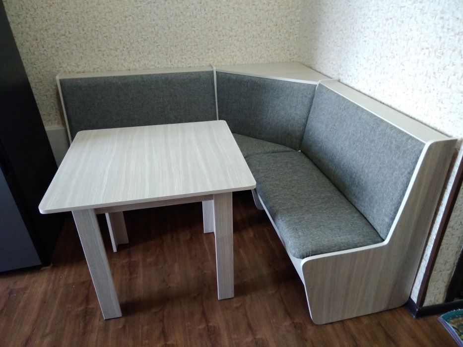 Кухонный уголок на заказ.