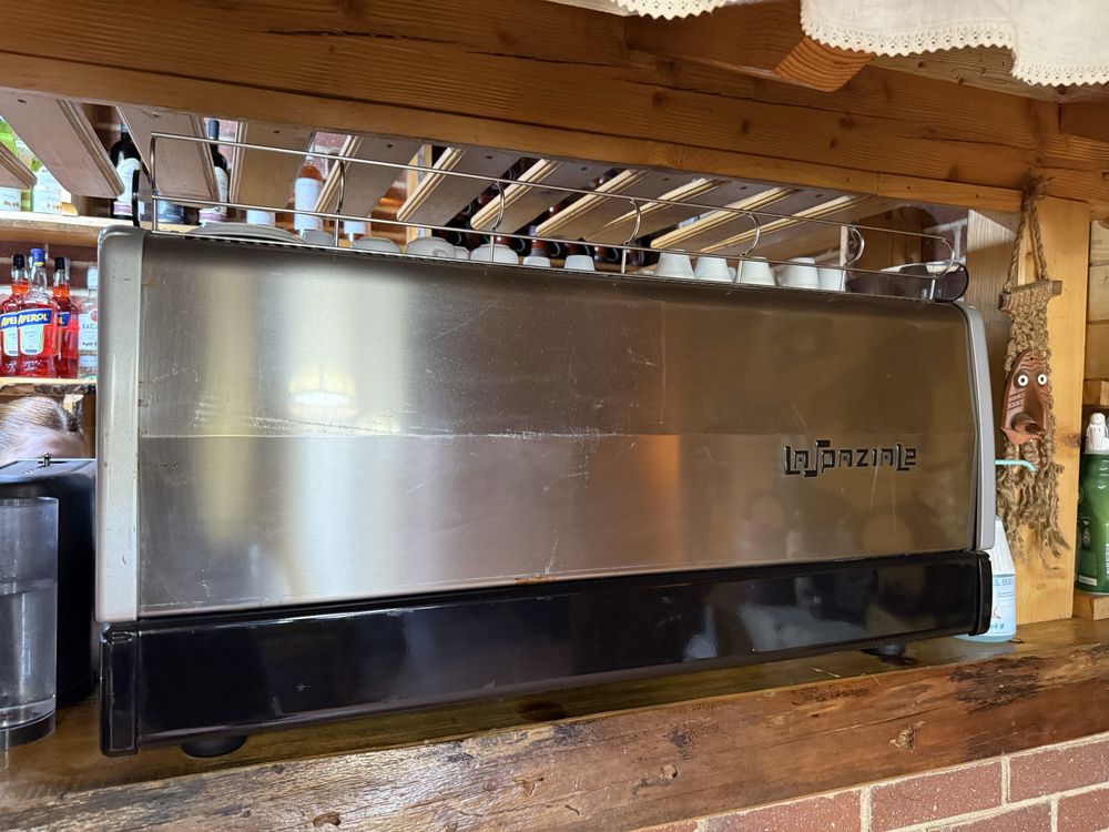 Apaarat cafea , espressor la spaziale