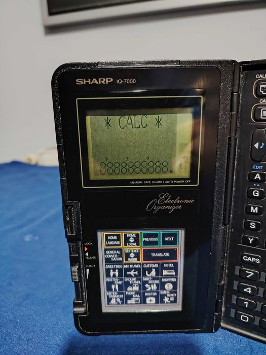 SHARP Electronic Organizer IQ7100M calculator agenda de colecție