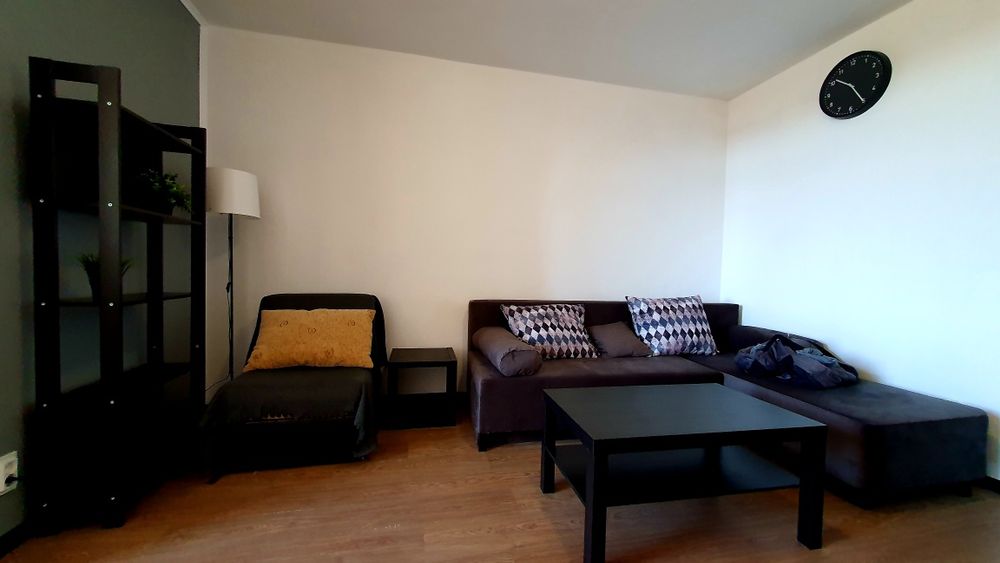 Închiriez garsoniera Craiovei, strada Tineretului