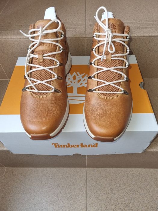 Ghete Timberland noi în cutie