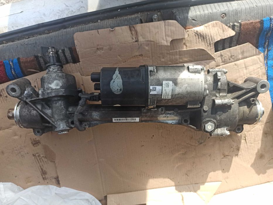 Кормилна рейка с електроусилвател Мерцедес W205