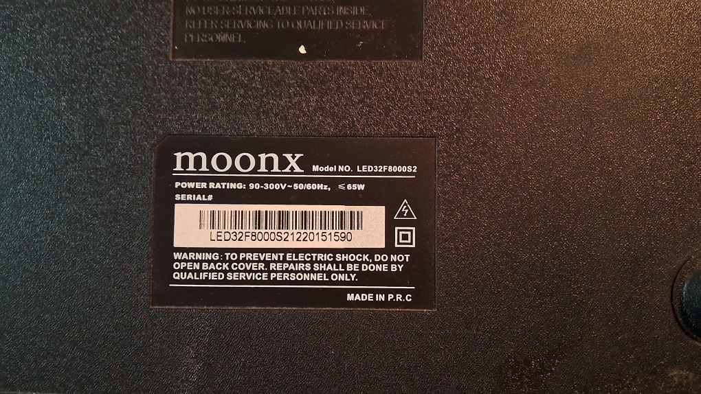 Продаётся телевизор MOONX диаг.32 со сломанным экраном