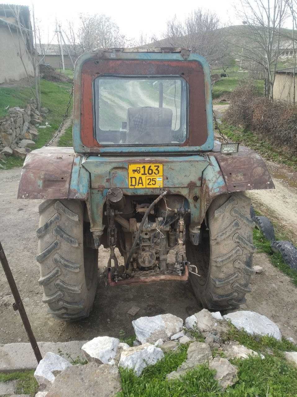 Belarus mtz80 srochna sotiladi