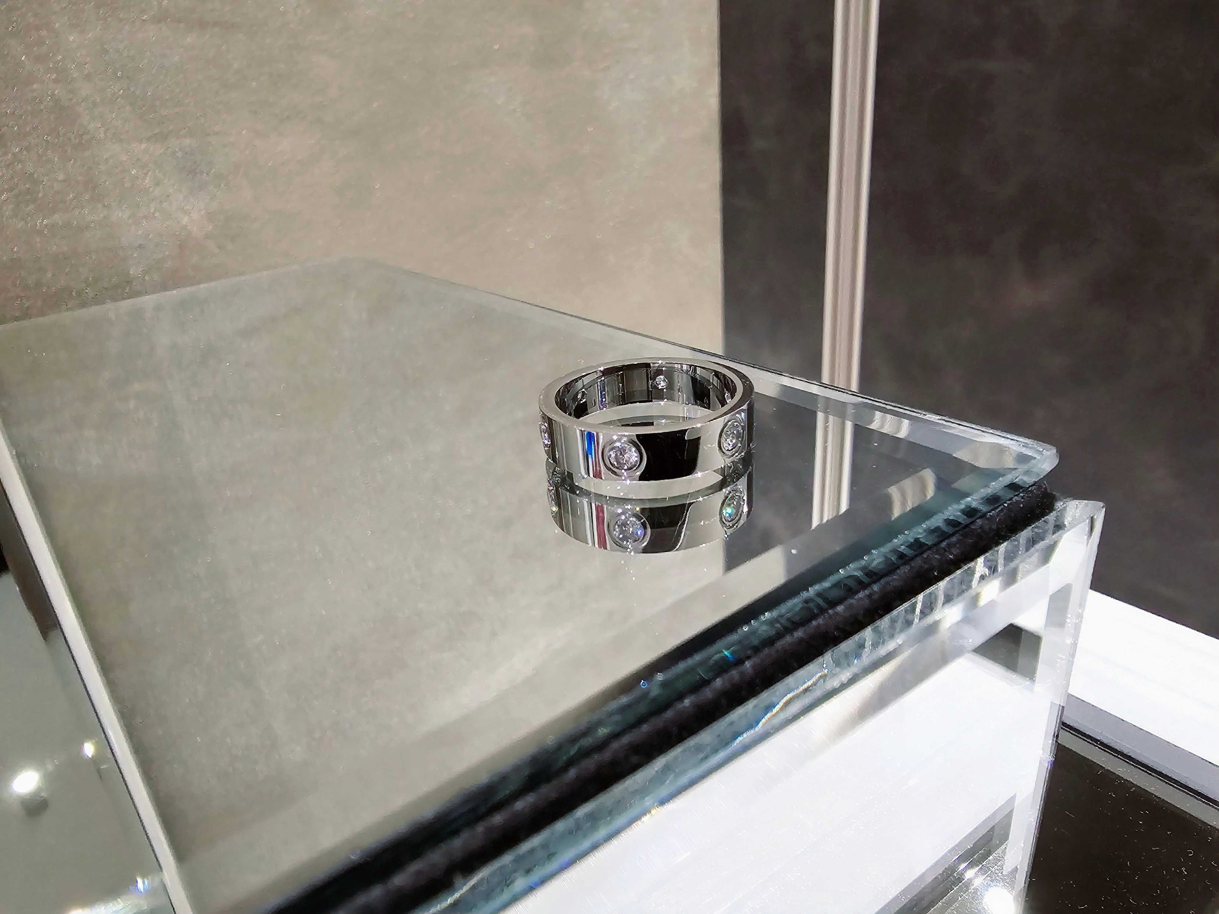 CARTIER Love White Gold 6 Diamonds Classic Model Пръстен
