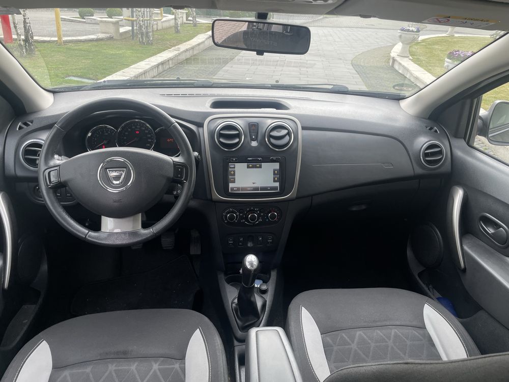 vand sandero stepway import recent Germania pe roti Rate/Credit