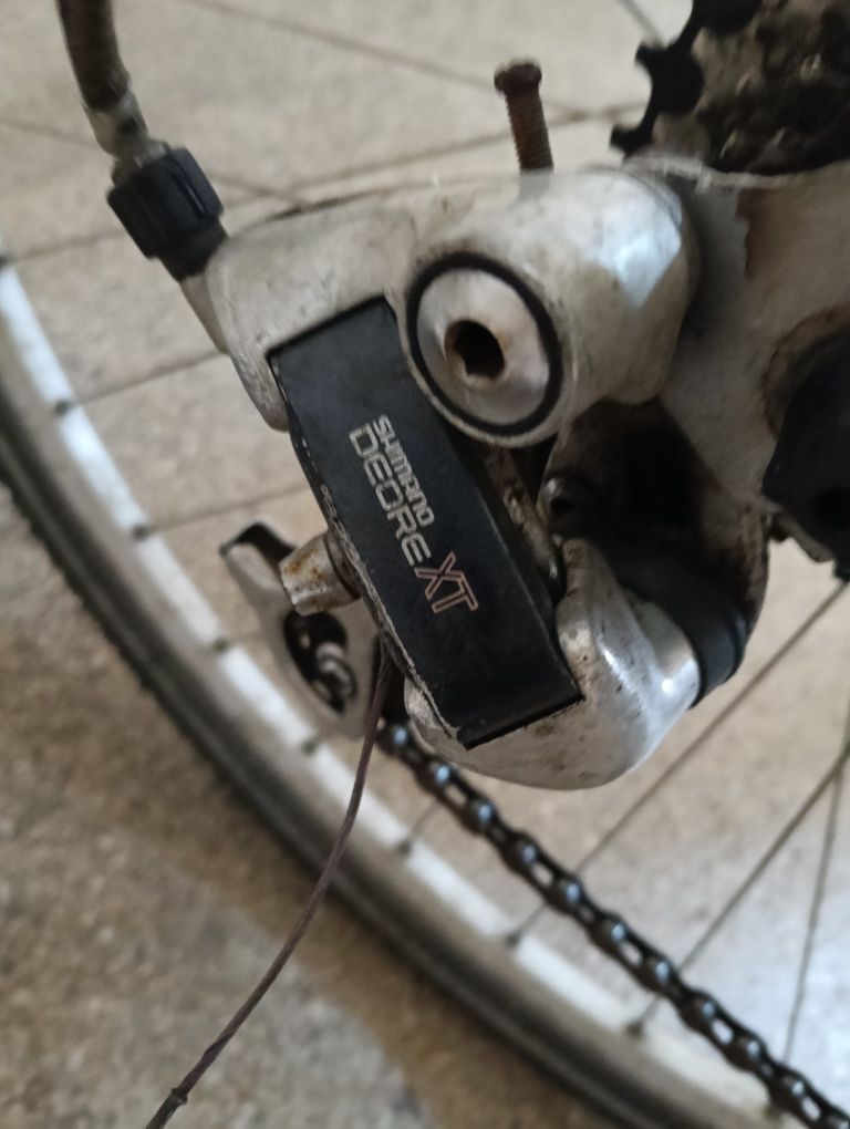 Vând bicicleta giant