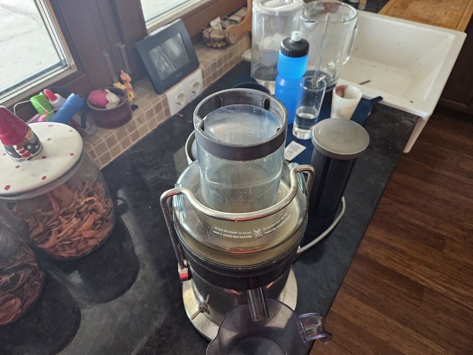 Професионална сокоизтисквачка фреш машина за твърди плодове Sage