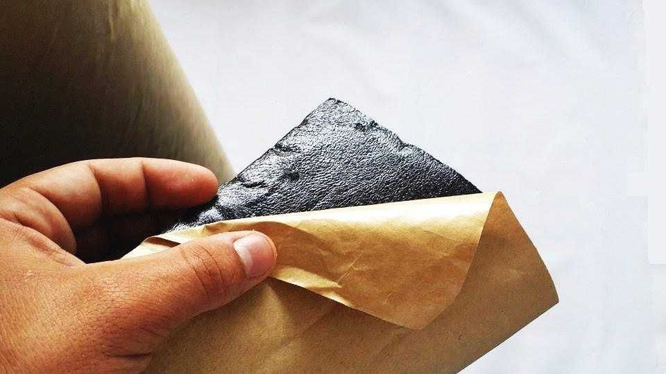 Rola insonorizant buretat cu adeziv grosime 1 cm / 1 metru x 10 metri
