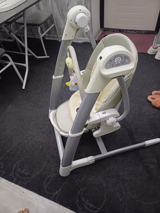 Продаётся фирменный 2в1 кормления стульчик и шезлонг