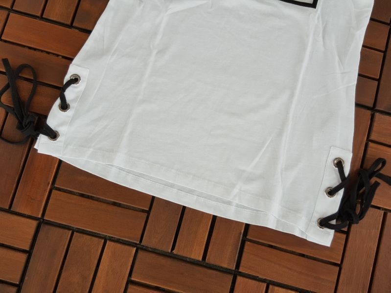 ПРОМО GUESS - XS  размер - оригинална бяла дамска тениска