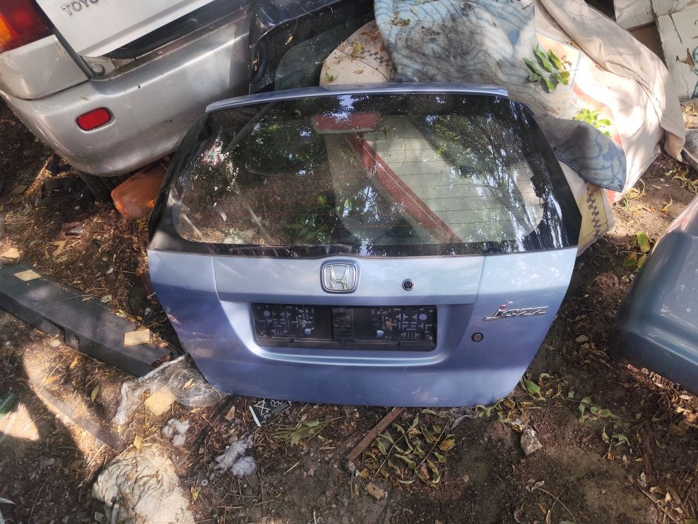 Заден капак за honda jazz 2003 и нагоре
