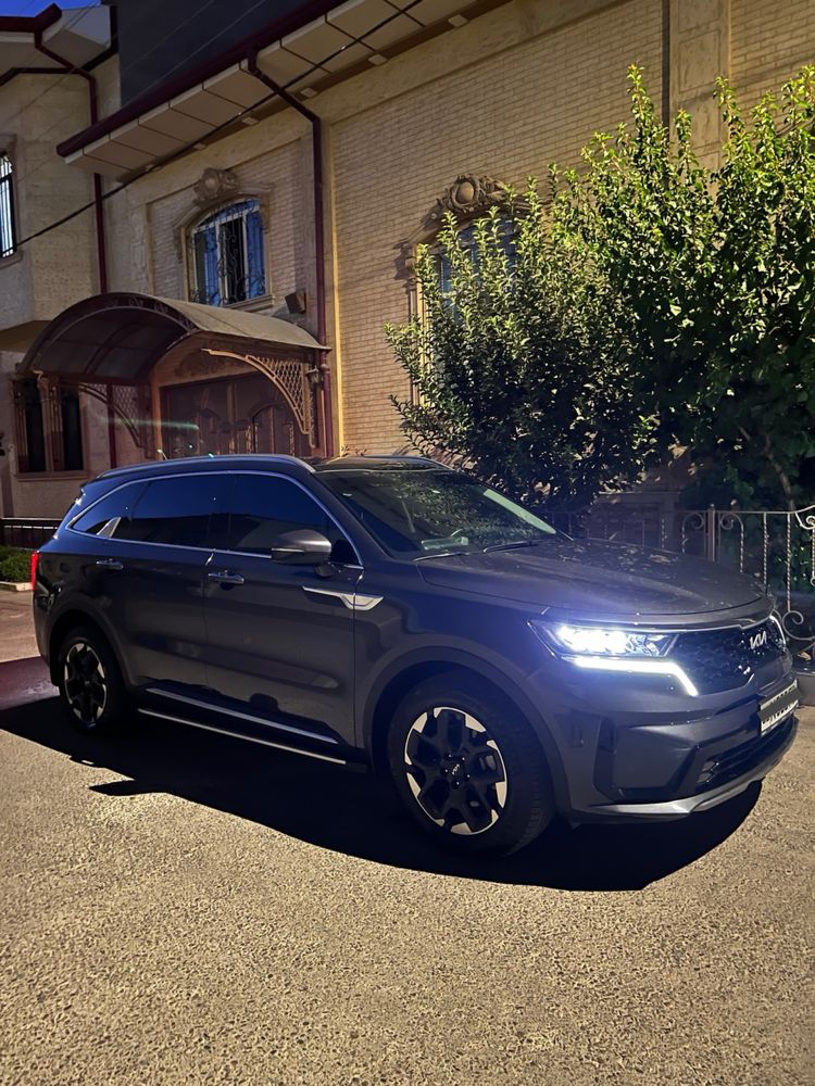 Kia Sorento 2023 yil 2.5l 4x4 AWD full
