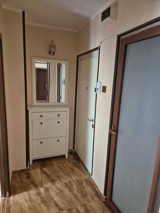 Inchiriez apartament 2 camere