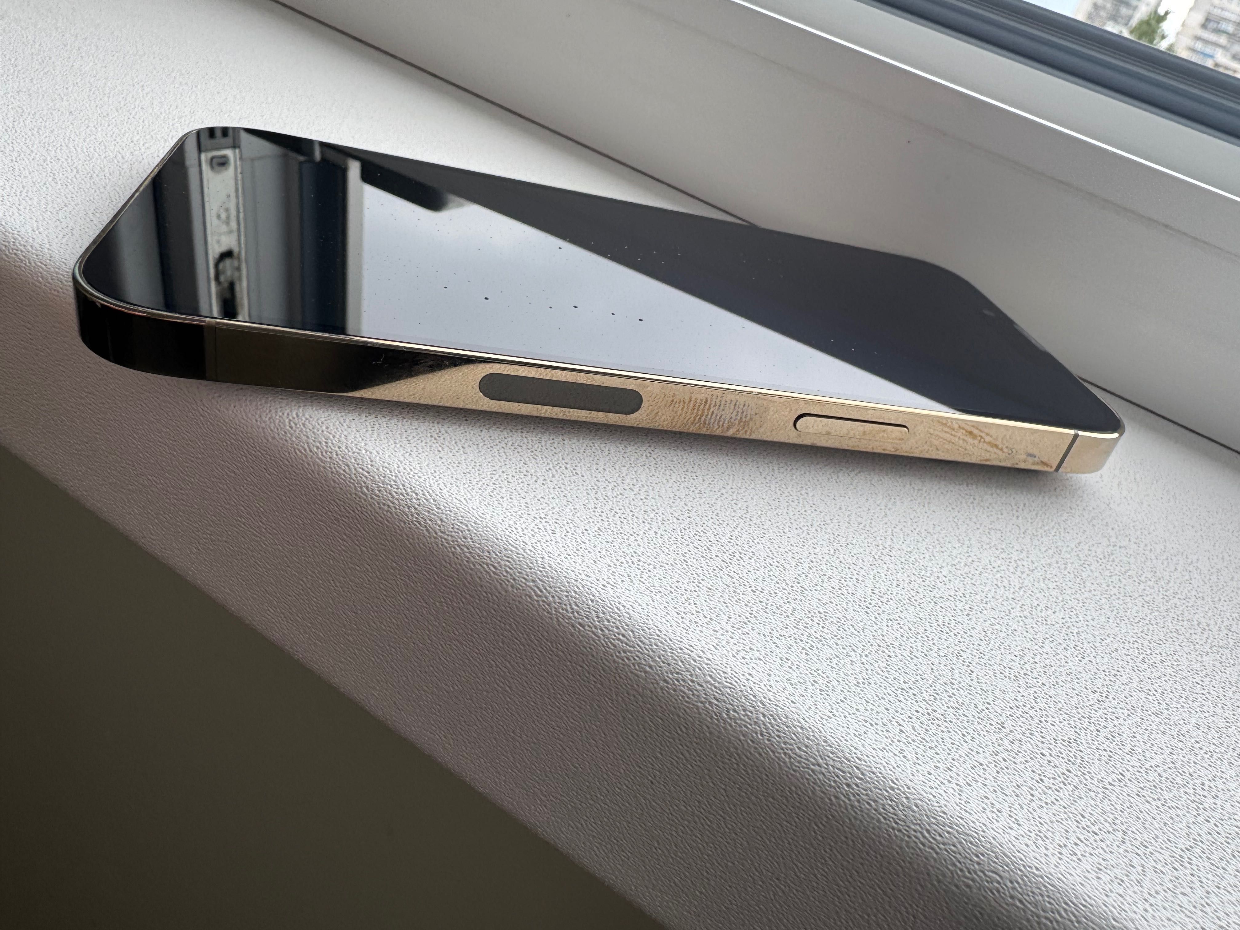iPhone 13 pro gold 128 gb перфектен