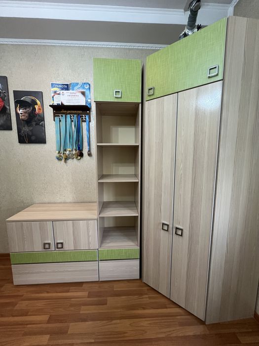 Продам спальный гарнитур