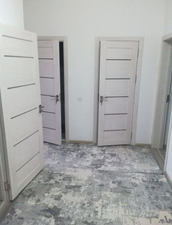 Продаю срочно 3-х комнатную квартиру Янгихаёт Янги Дархон