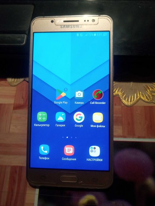 продам смартфон жи-5