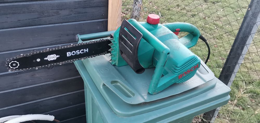 Fierăstrău cu lanț drujbă electrică Bosch