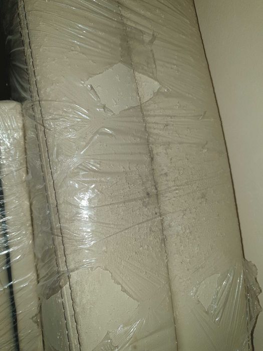 Продавам тапицирана спалня Уейв на Ергодизайн /за претапициране е!/