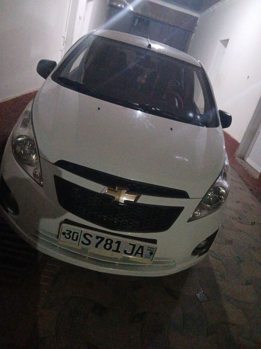 Spark 2014 yaxshi minilgan zoʻr holatda 1 kurg yurgan