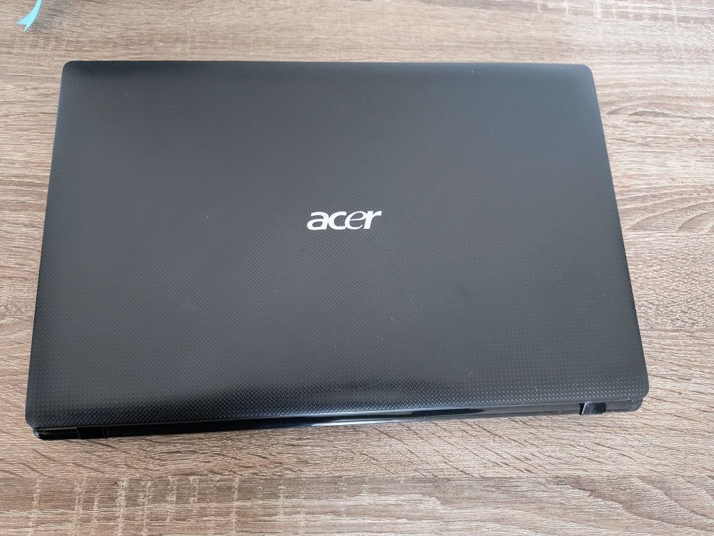 ACER aspire 15 core i5
