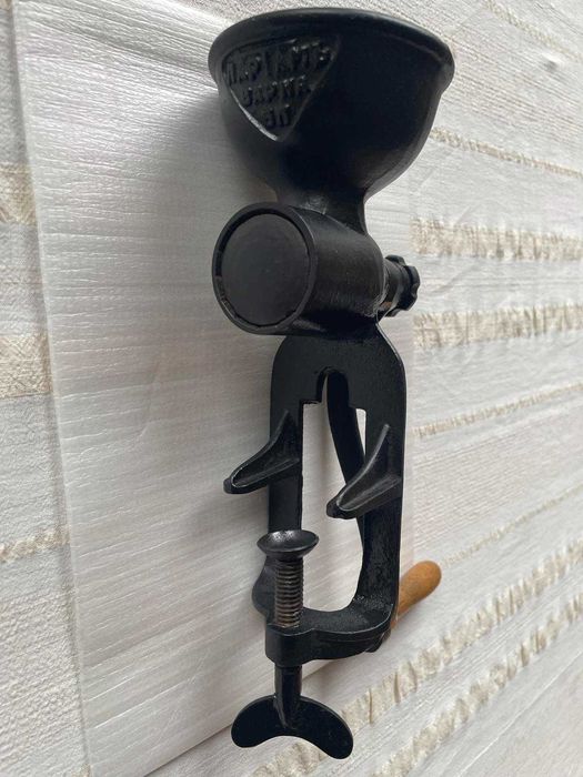 Старинна кафемелачка