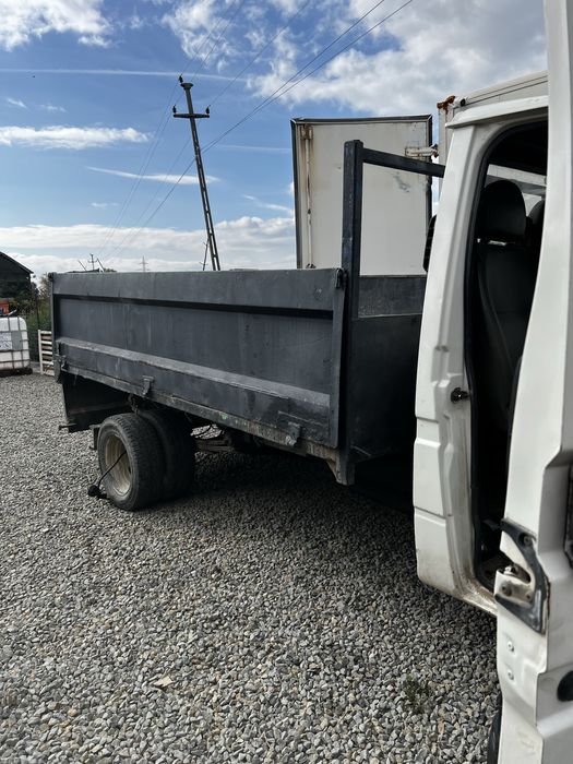 Ford tranzit cu  benă negociabil