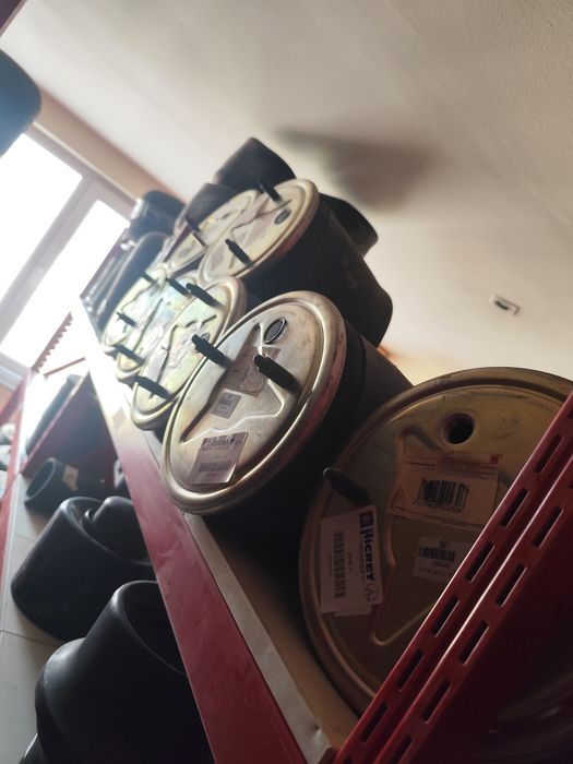 Vând perne de aer semiremorcă și camioane multi marcă