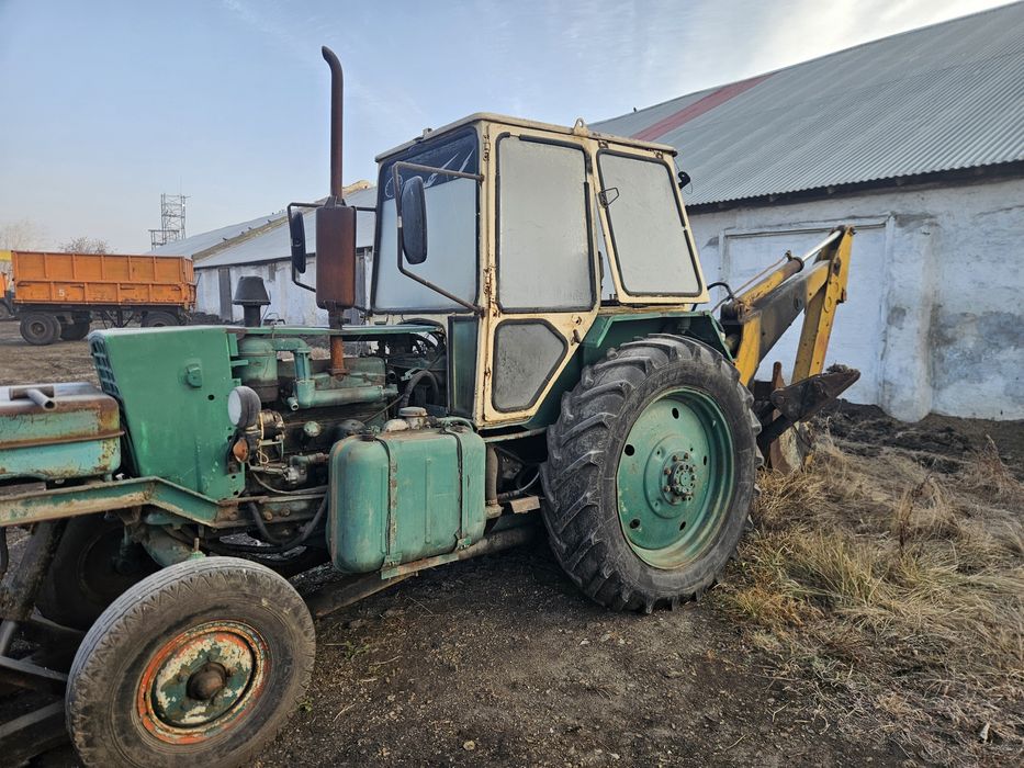 Экскаватор продам