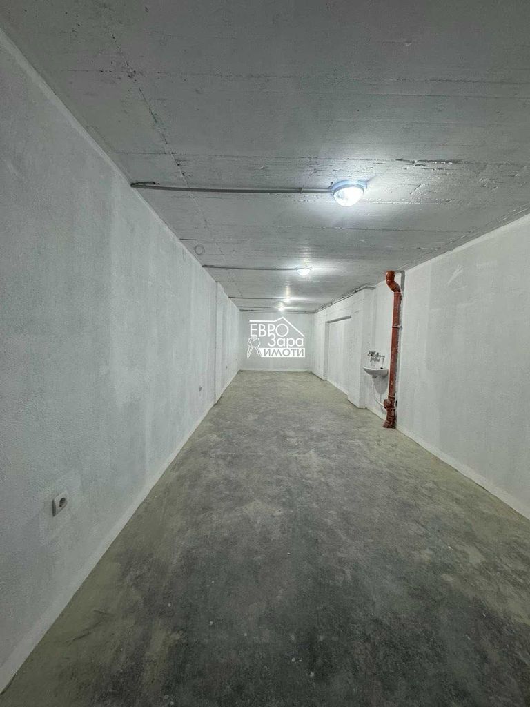 Продава се Тристаен апартамент в Стара Загора, Била - 125 кв.м за 952 €/кв.м - Снимка #11