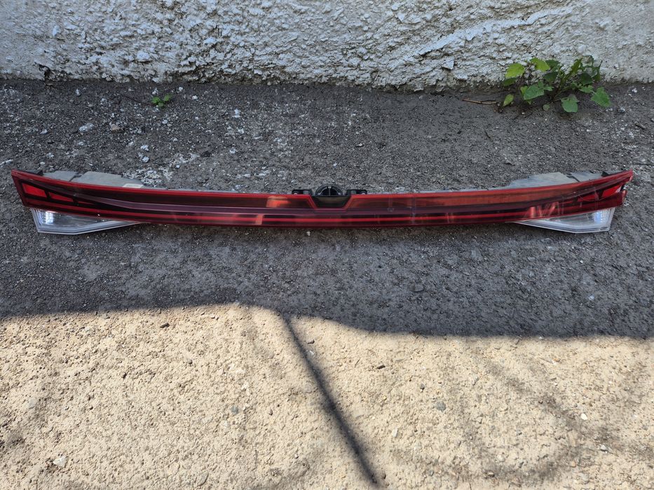 Задний фонарь багажника